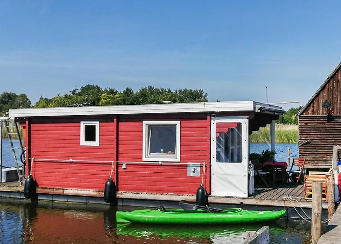 Stunning Ship In Havelsee Ot Kuetzkow بوتيل Fohrde