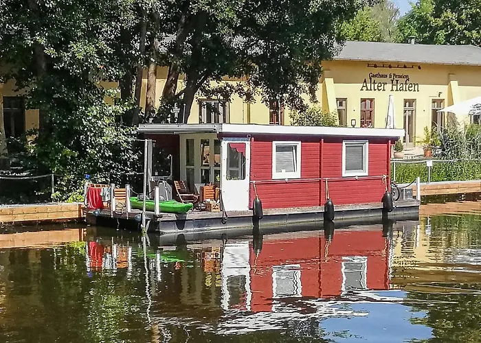 Stunning Ship In Havelsee Ot Kuetzkow Fohrde