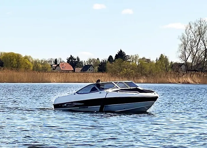 Stunning Ship In Havelsee Ot Kuetzkow بوتيل 3*